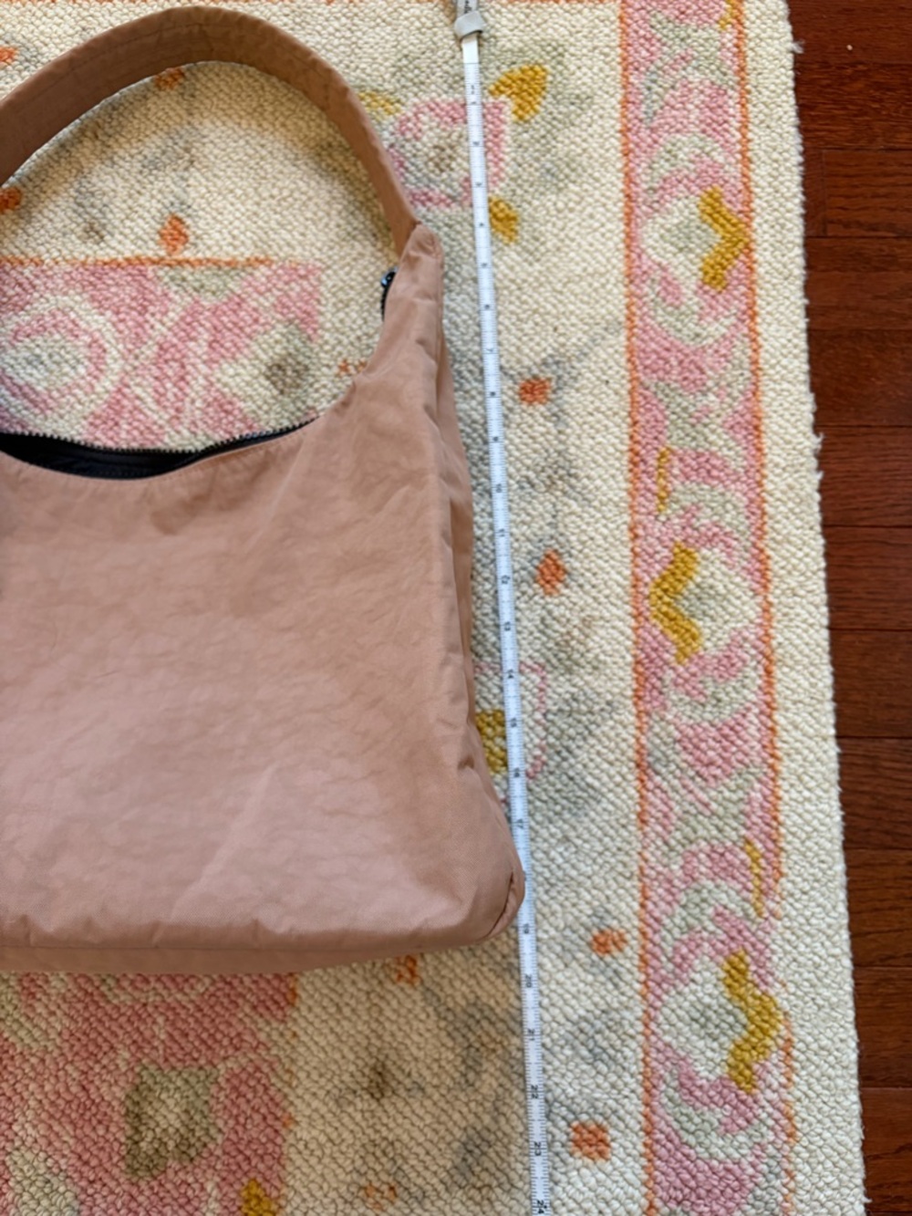 Baggu Large Tan Shoulder Hobo Bag - Picture 4 of 5